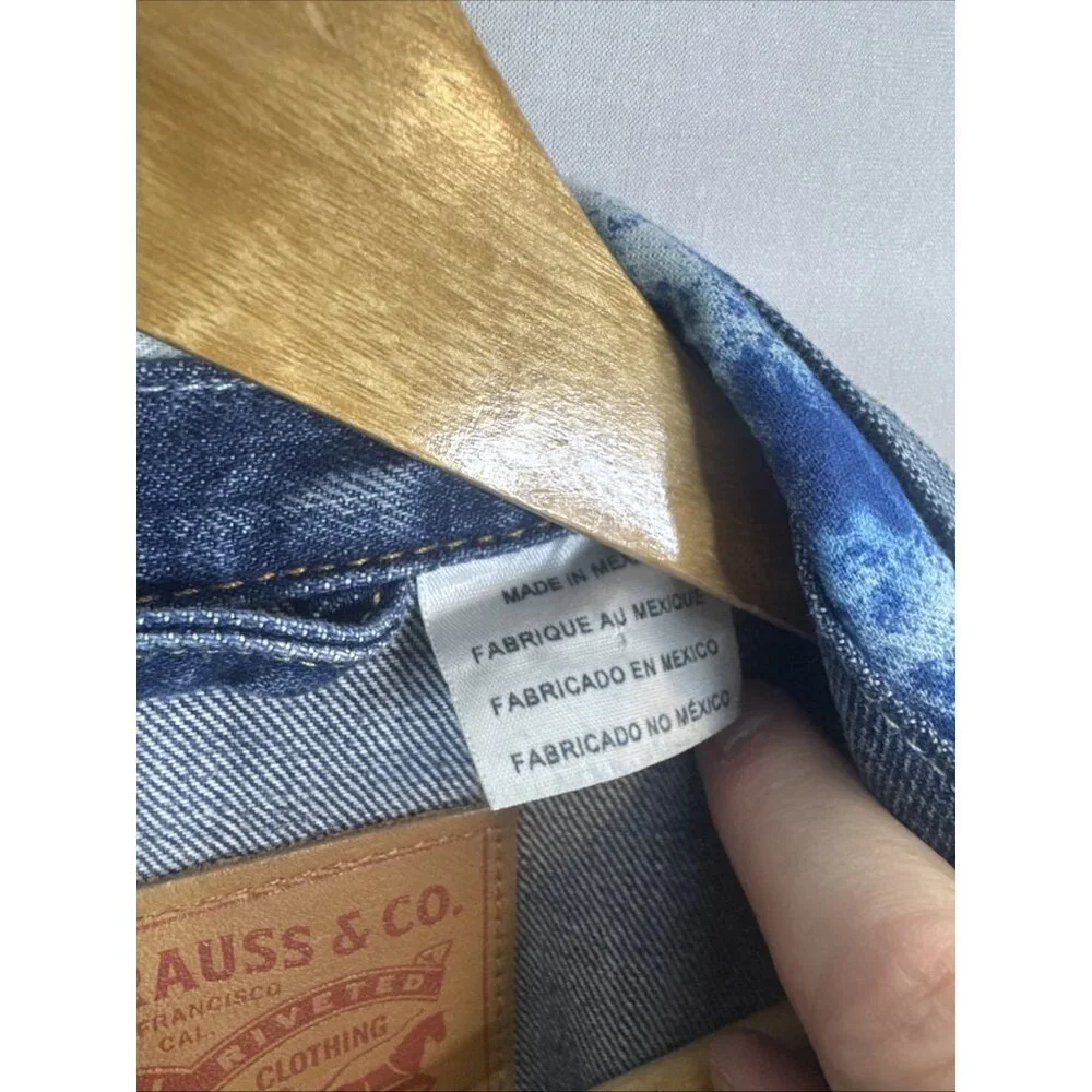 Levi’s Trucker Denim Jacket XL Distressed‎ Faded Classic Style Modified